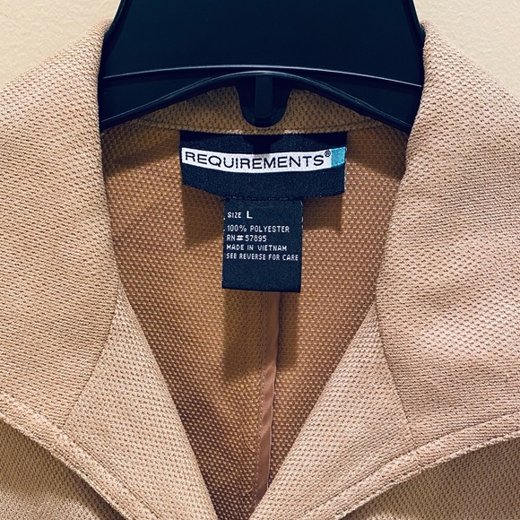 🌟HP🌟NWOT Camel Microfiber/Faux Suede Snap Close Jacket - Picture 3 of 11